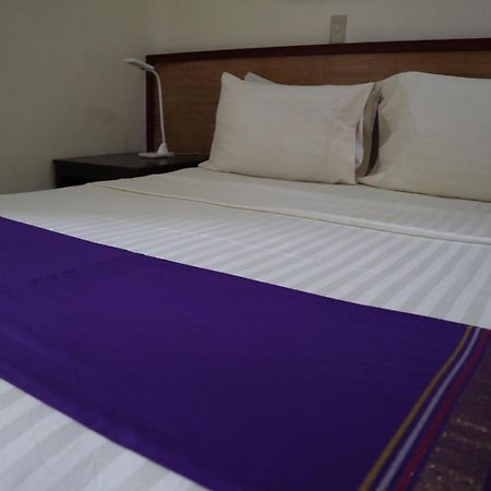 Domicilio Lorenzo Davao City Exteriör bild