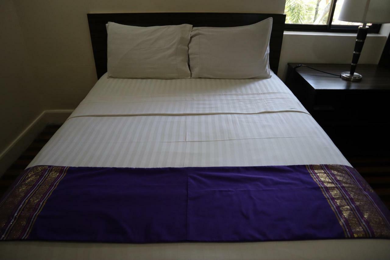 Domicilio Lorenzo Davao City Exteriör bild