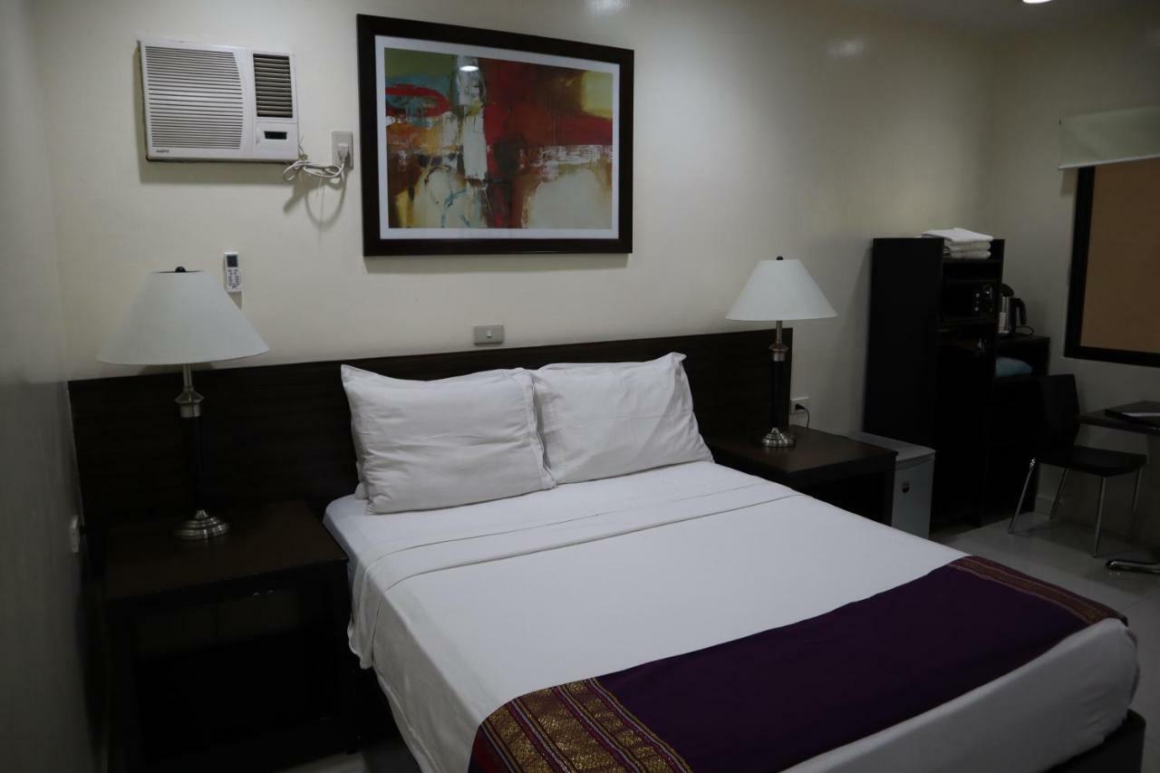 Domicilio Lorenzo Davao City Exteriör bild