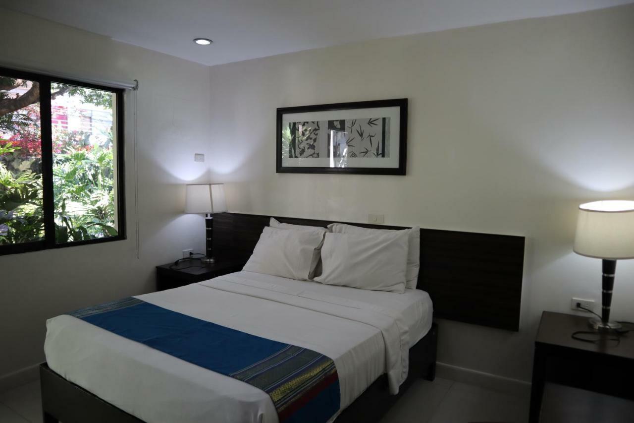 Domicilio Lorenzo Davao City Exteriör bild