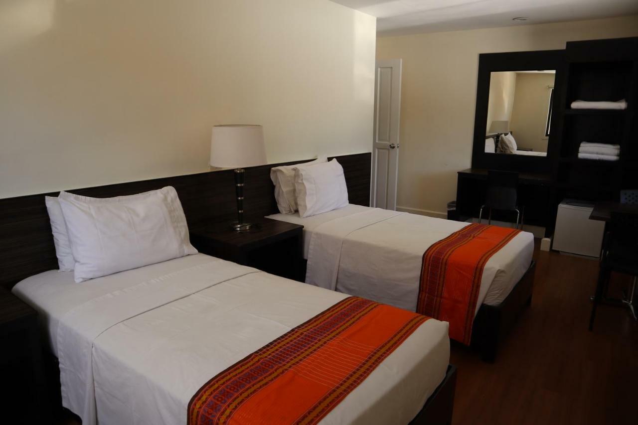 Domicilio Lorenzo Davao City Exteriör bild
