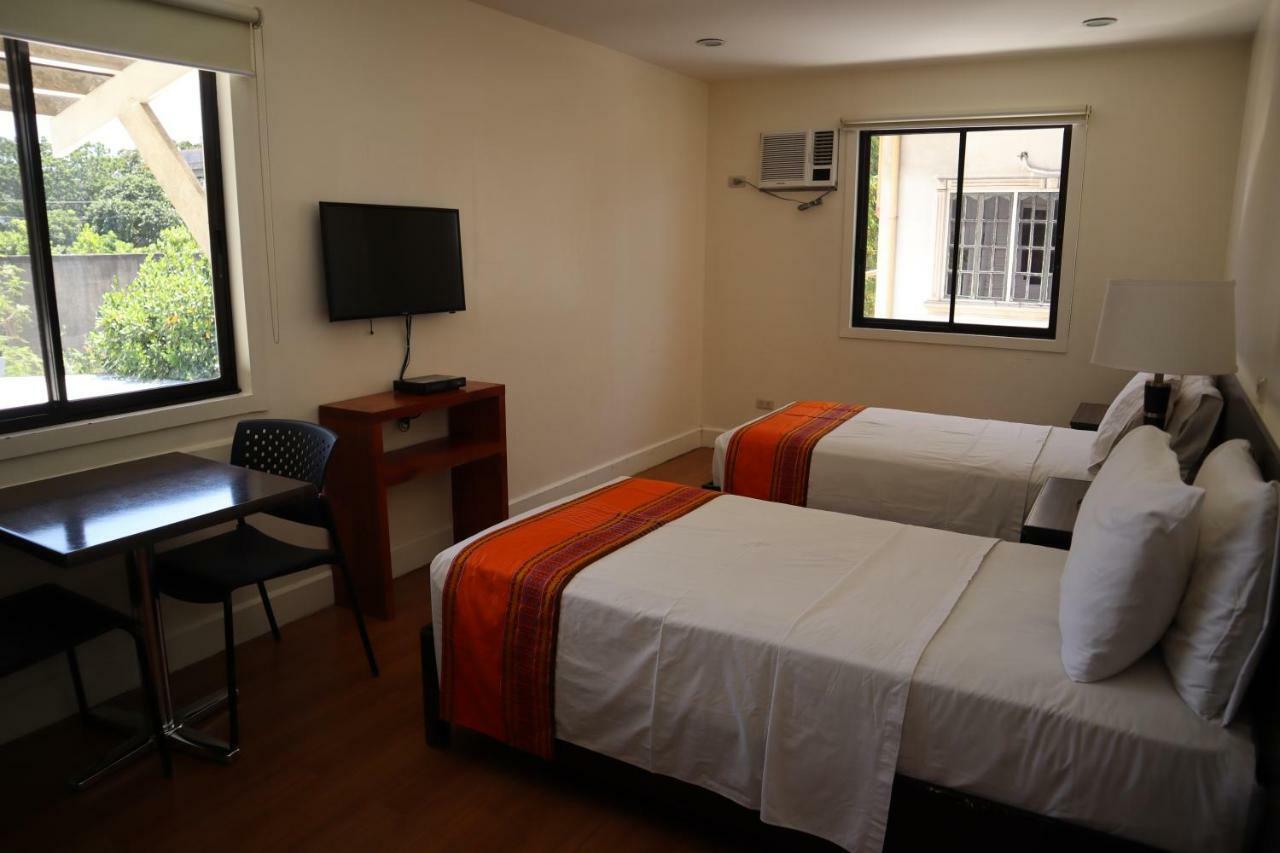 Domicilio Lorenzo Davao City Exteriör bild