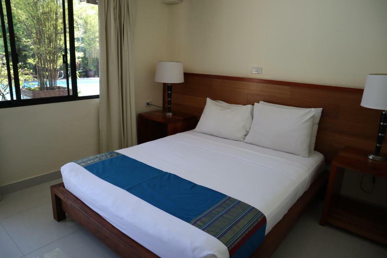 Domicilio Lorenzo Davao City Exteriör bild