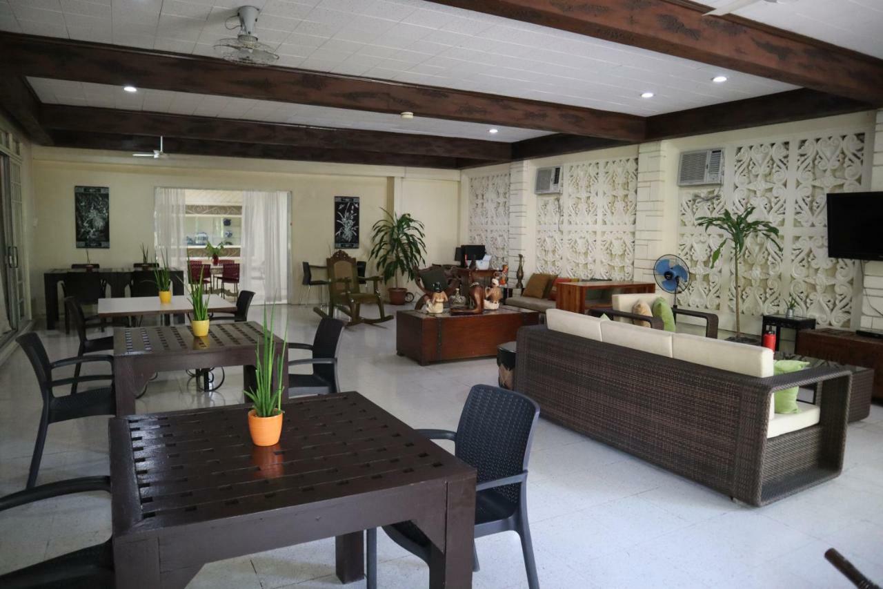 Domicilio Lorenzo Davao City Exteriör bild