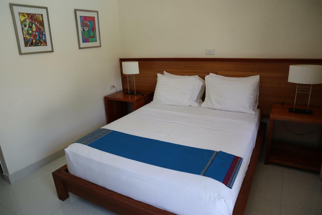 Domicilio Lorenzo Davao City Exteriör bild