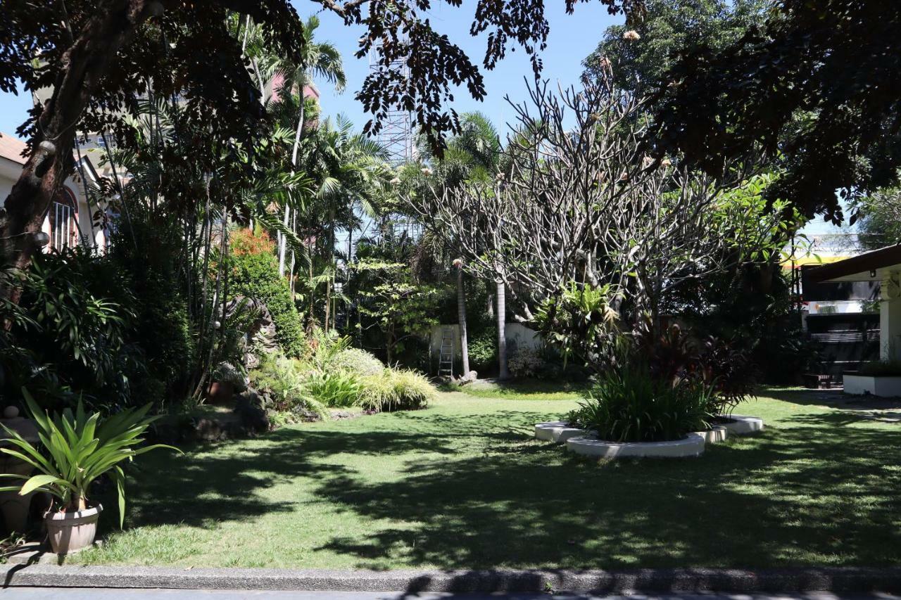 Domicilio Lorenzo Davao City Exteriör bild
