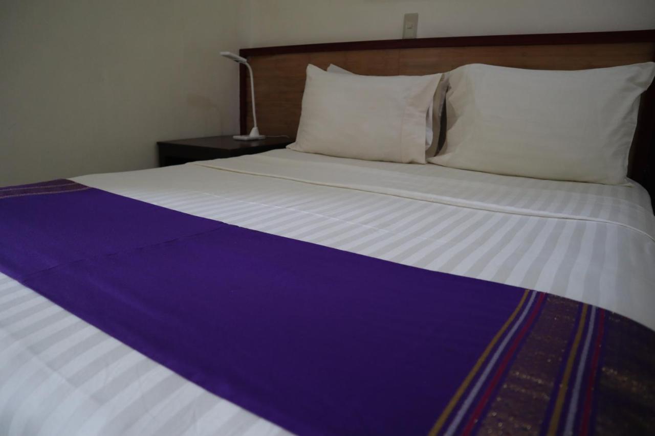 Domicilio Lorenzo Davao City Exteriör bild