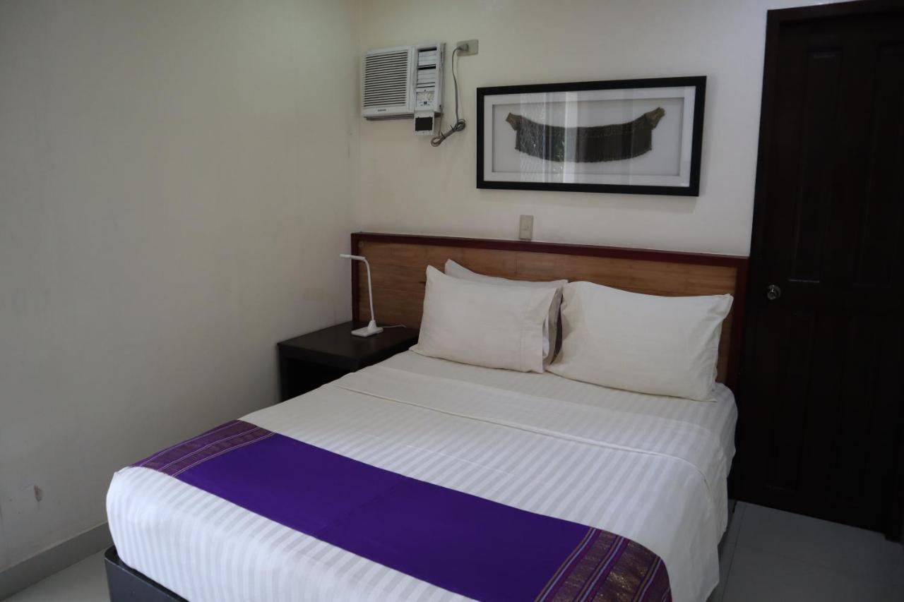 Domicilio Lorenzo Davao City Exteriör bild